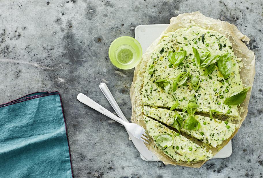 Grüne Gemüsefrittata mit Erbsen