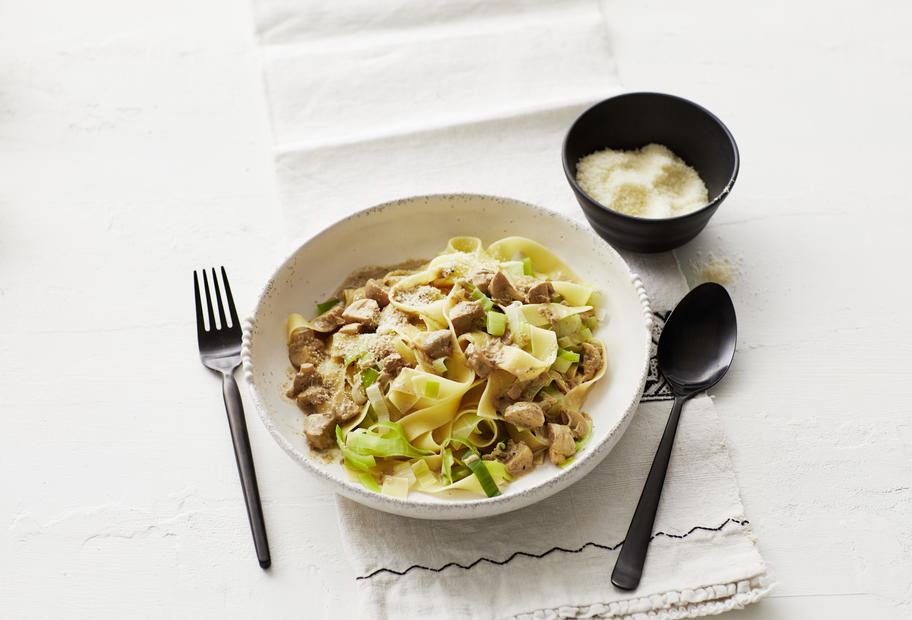 Nudeln mit Pilz-Sahne-Soße