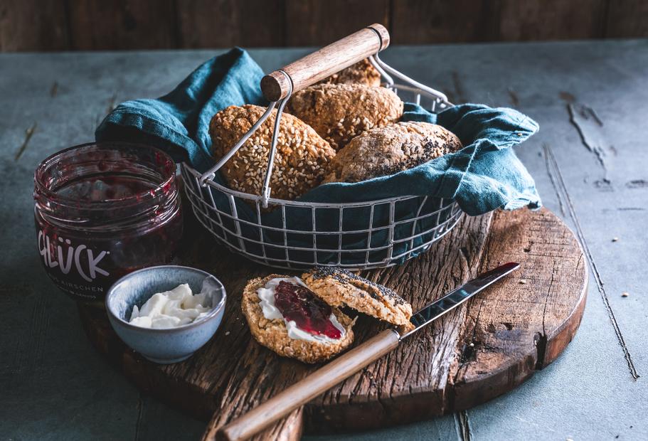 Glutenfreie Vollkornbrötchen mit Quinoa