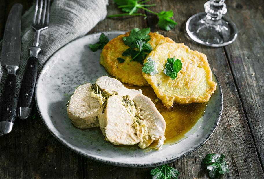 Putenrollbraten mit Pastinakentalern für den Thermomix®