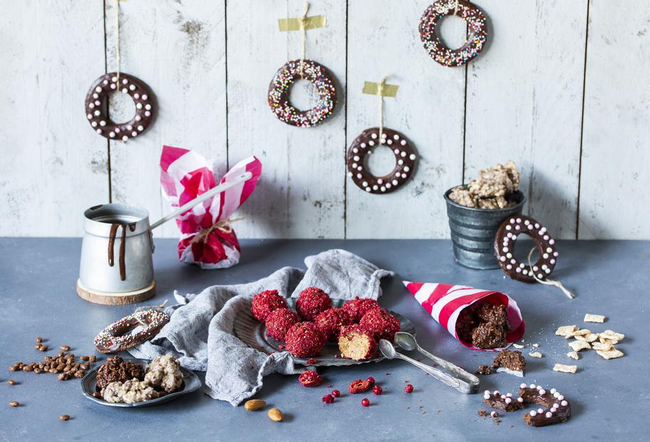 Schokocrossies mit Cini-Minis und Kakaonibs