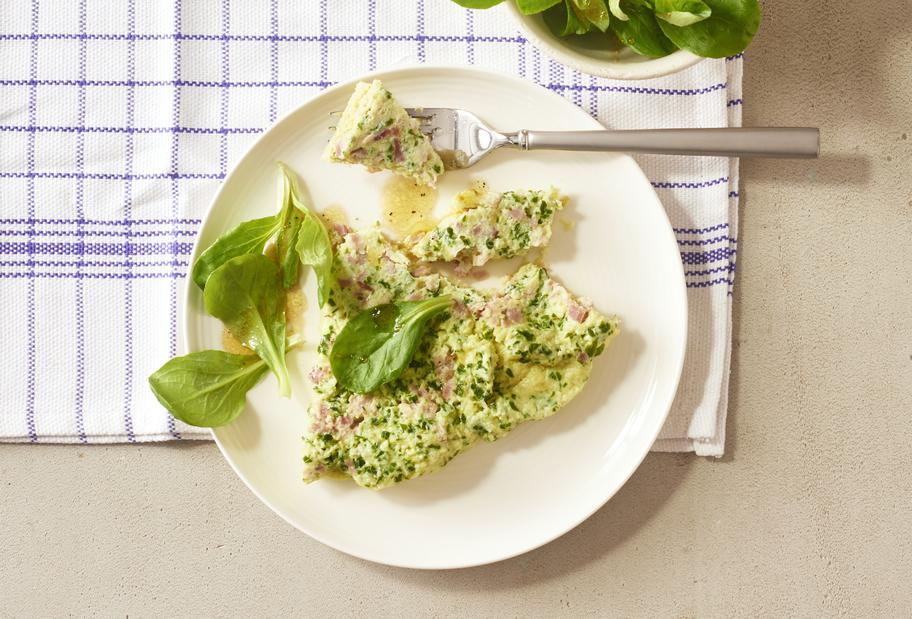 Low-Carb-Käse-Omelett mit Schinken