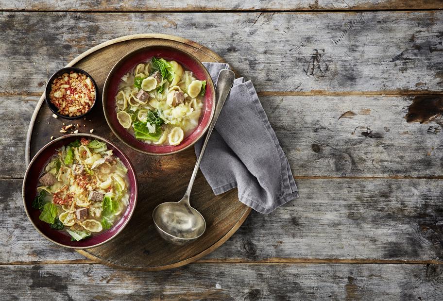 Rindfleisch-Wirsing-Eintopf mit Tomatenbröselei