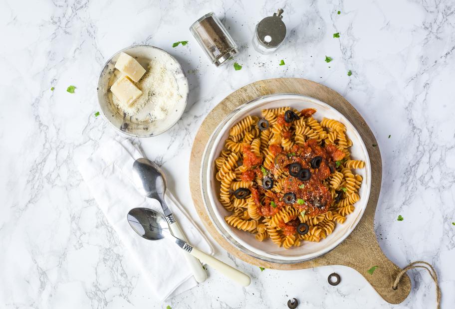 Gesunde Linsenpasta all'arrabbiata