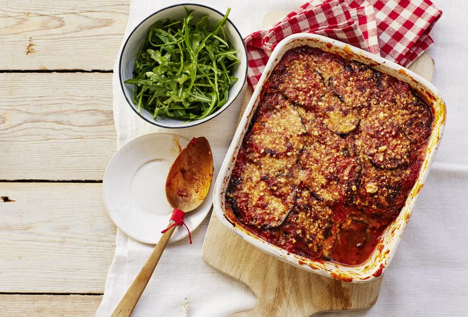 Vegetarischer Auberginenauflauf mit Mozzarella