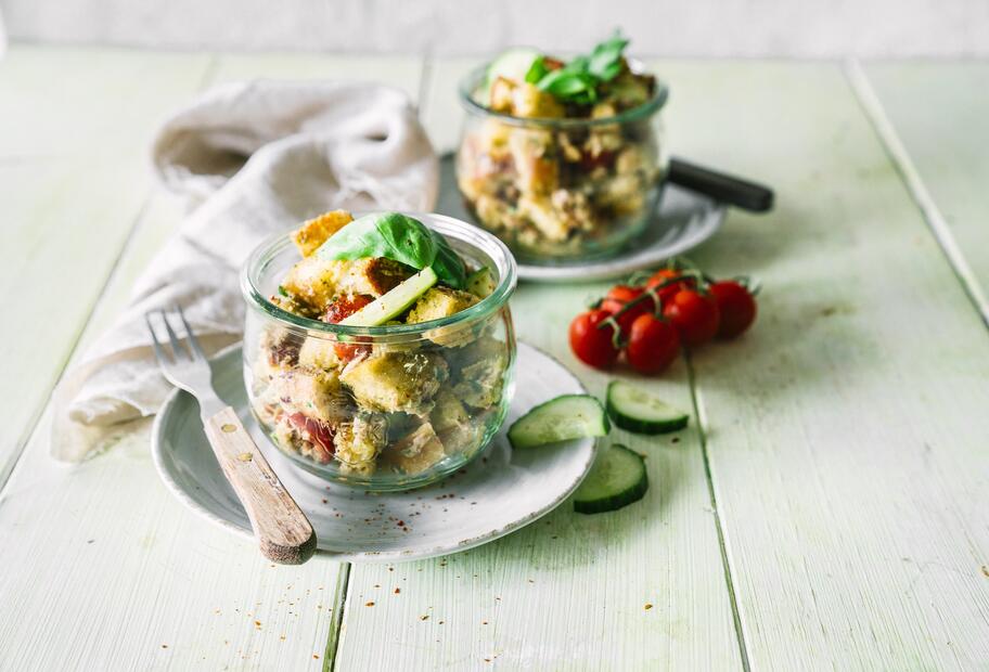 Brotsalat im Glas im Thermomix® | ZAUBERTOPF