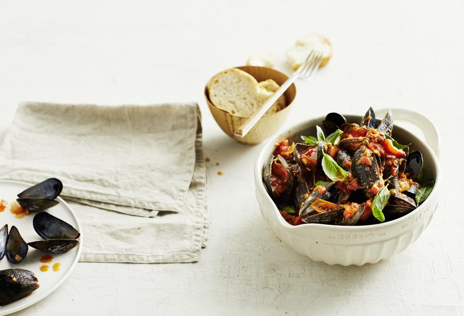 Miesmuscheln mit Marinara-Sauce