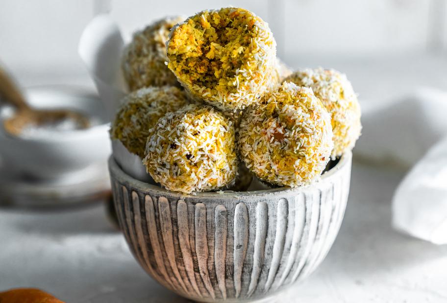 Süße Karotten-Kokos-Bites