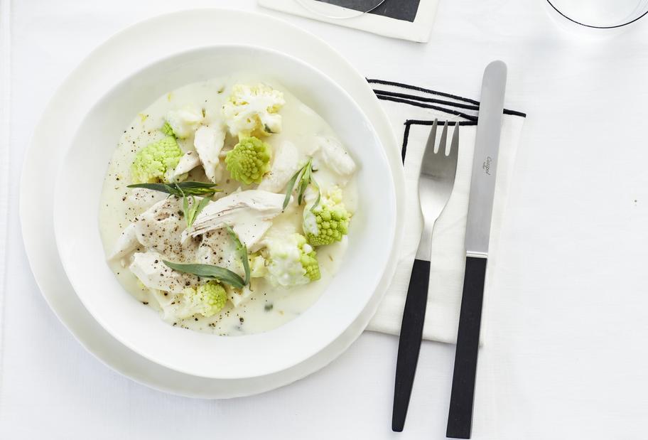 Sahniges Hähnchen-Ragout mit Romanesco