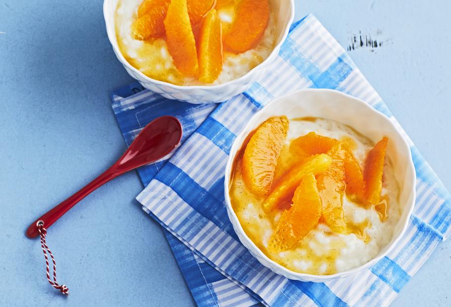 Süßer Marzipan-Milchreis mit Orangenfilets