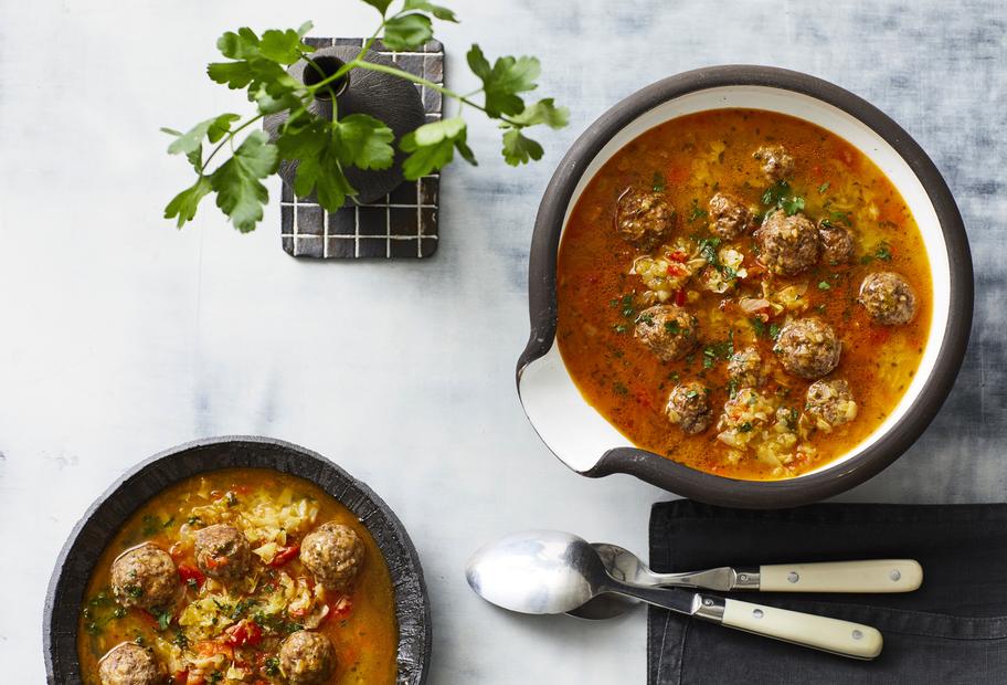 Sommerliche Spitzkohlsuppe