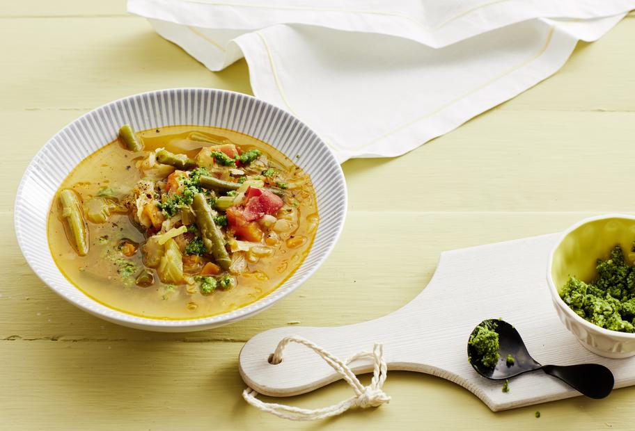 Spitzkohl-Minestrone