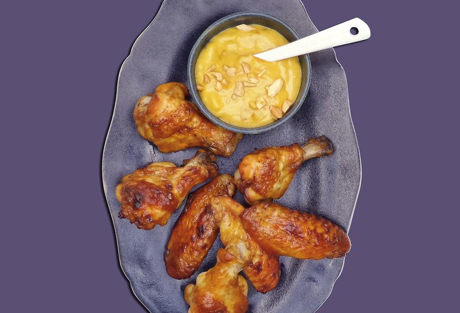 Chickenwings mit Erdnuss-Soße