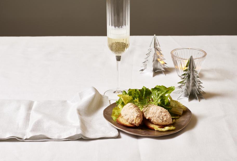 Lachscreme mit Endiviensalat