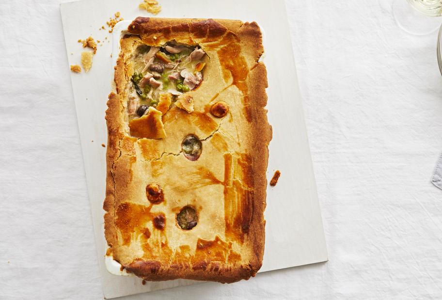 Knusprig gebackener Hühnerfrikassee-Pie