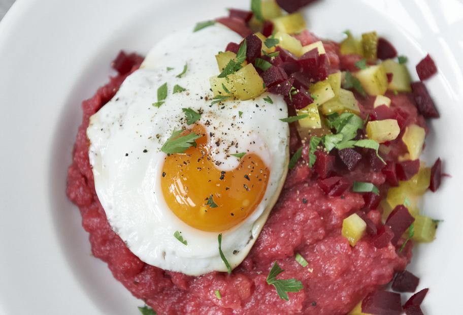 Wie in Hamburg: Labskaus mit Spiegelei