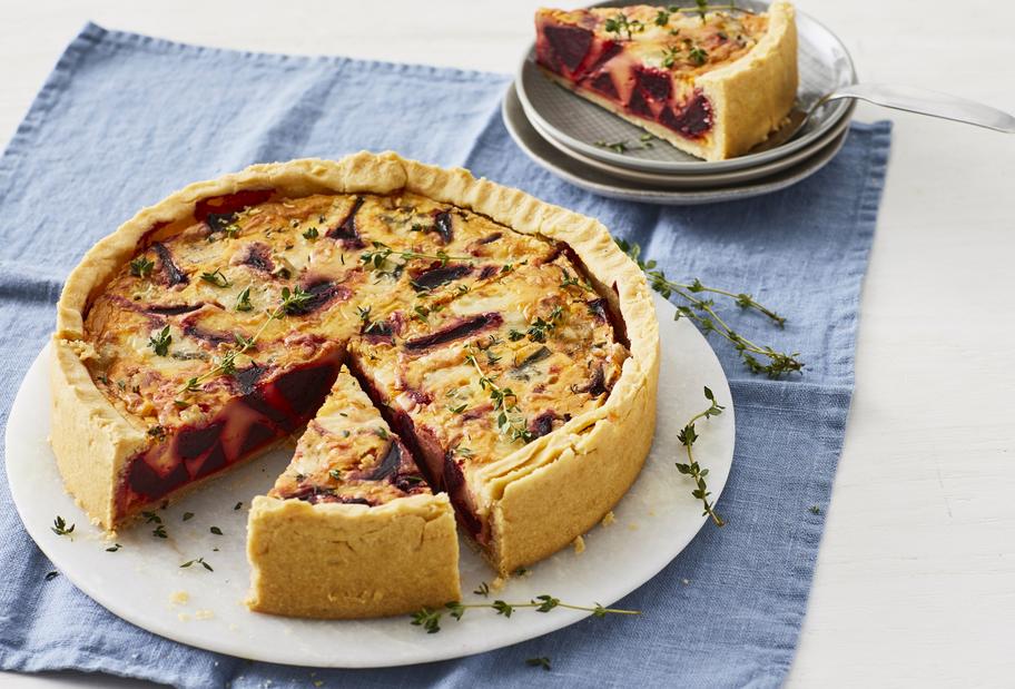 Winterliche Rote-Bete-Quiche mit Gorgonzola