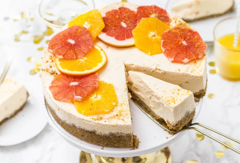Festlicher Cheesecake mit Orangen und Sekt
