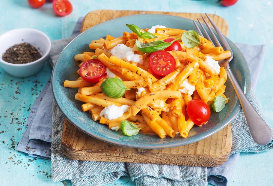 Makkaroni „Tomate-Mozzarella“