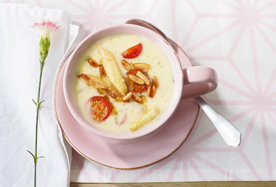Spargel-Basilikum-Suppe