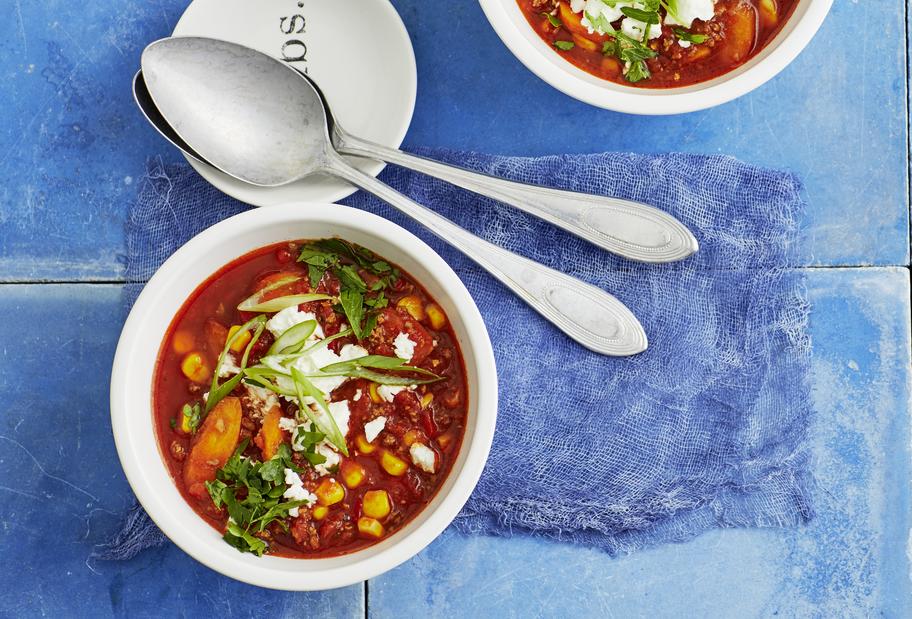 Einfaches Chili con Carne mit Feta