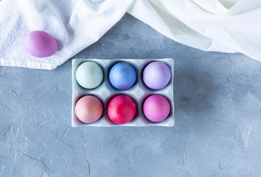 Eier färben und kochen