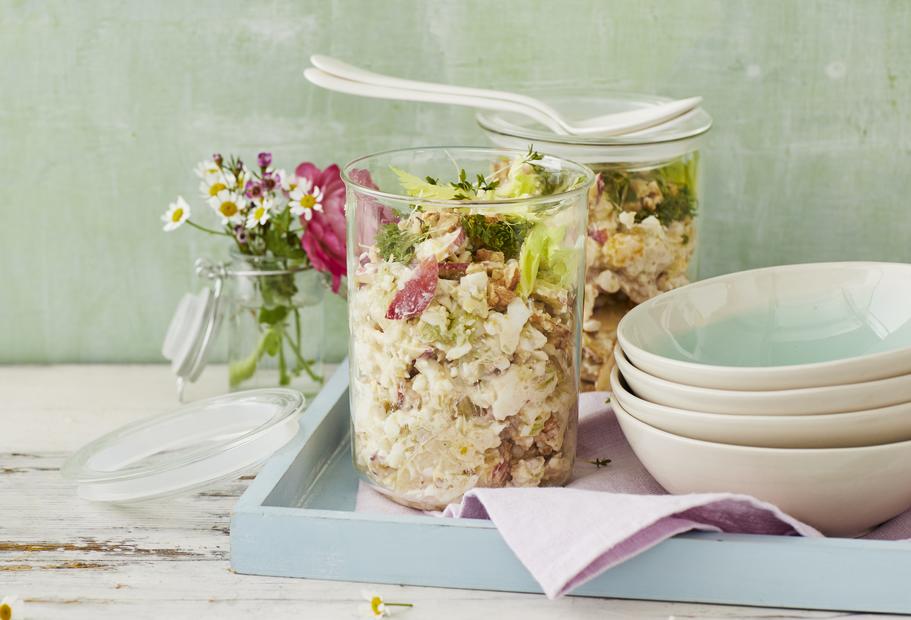 Sahniger Eiersalat mit Apfel und Walnuss