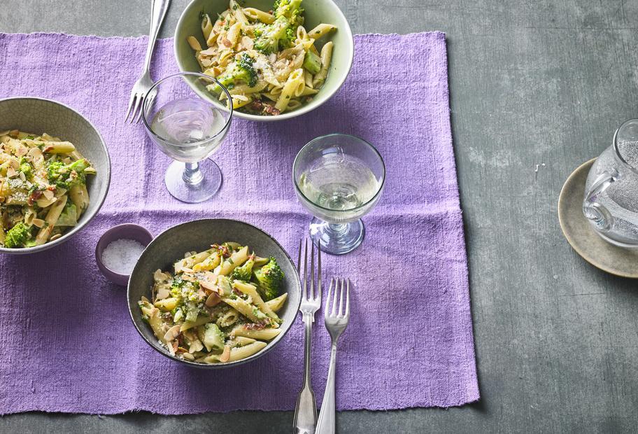 Penne mit Brokkoli und Ricotta