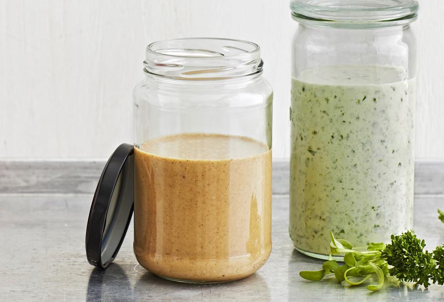 Cremiges Sesam-Dressing mit Mayonnaise