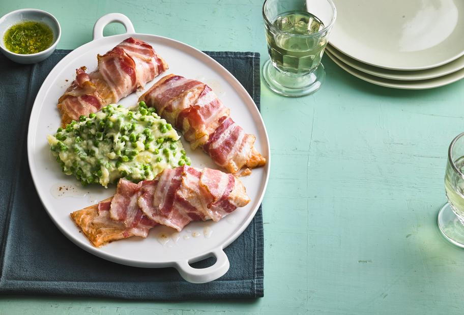 Specklachs mit Kartoffel-Erbsen-Stampf