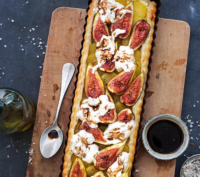 Kartoffeltarte mit Feigen und Burrata