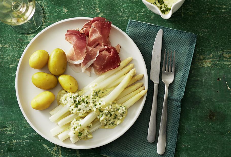 Spargel mit Bozner Soße