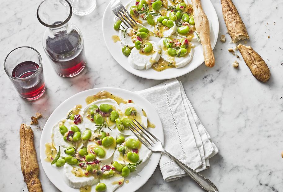 Mozzarella-Carpaccio mit dicken Bohnen