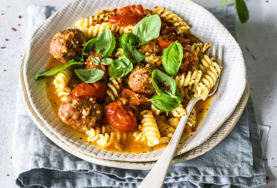 Spirelli Toskana mit Salsicce-Brätbällchen