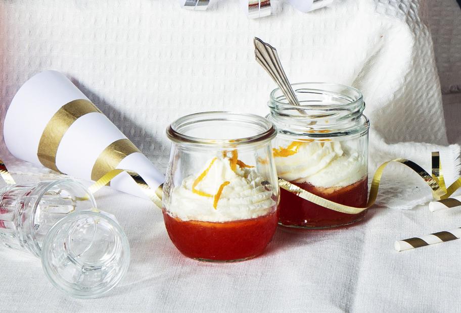 Aperol-Gelee mit weißer Schokoladenmousse