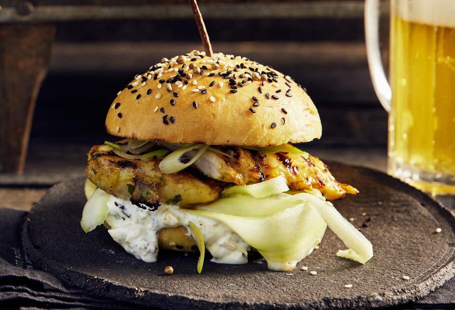 Saftiger Hähnchen-Burger
