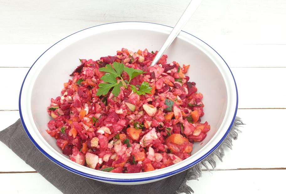 Blitz-Rote-Bete-Salat mit Zucchini