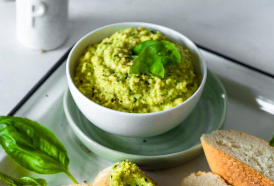 Veganer Zucchini-Aufstrich für dein Lieblingsbrot