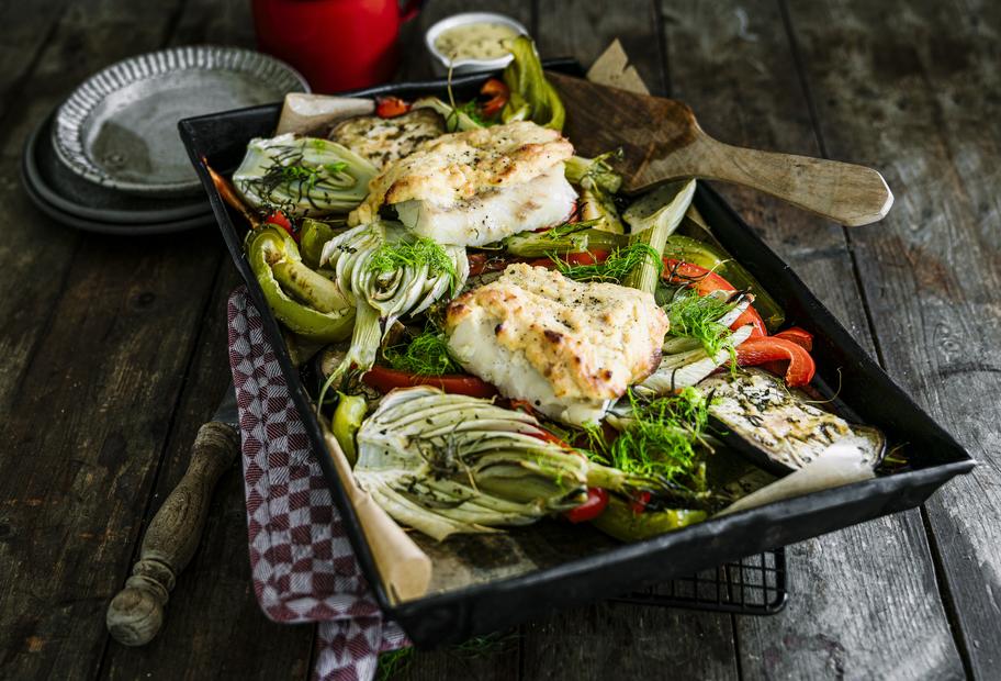 Schlemmerfilet mit Ofengemüse und Senfsoße