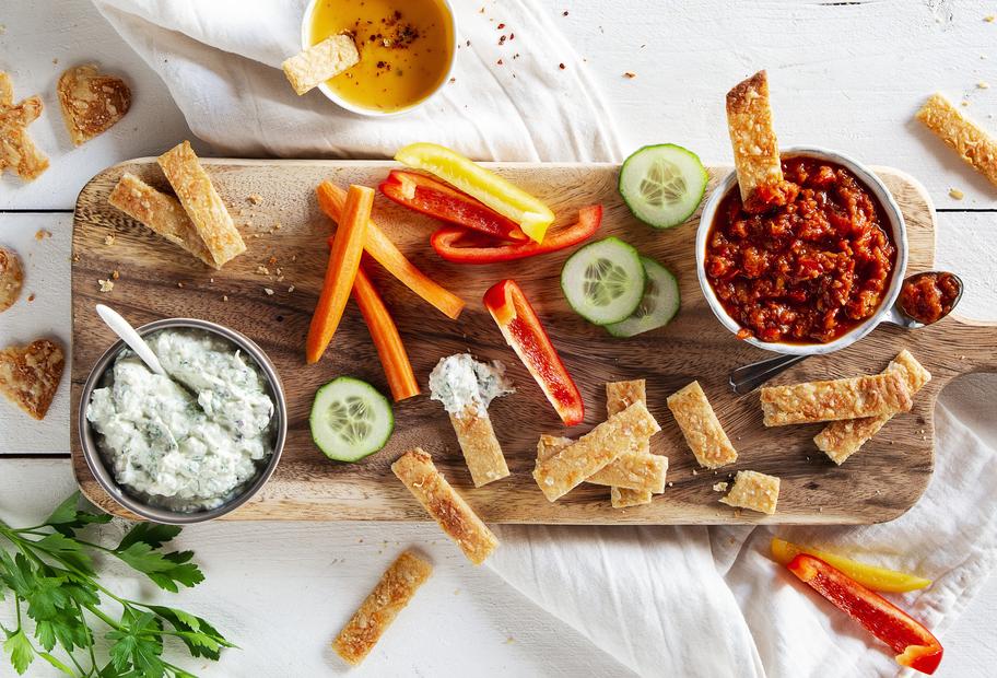 Knusprige Parmesan-Cracker aus 4 Zutaten