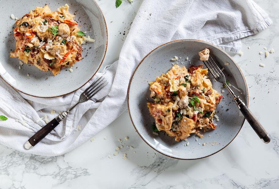 One-Pot-Pasta mit Hähnchen und Tomaten