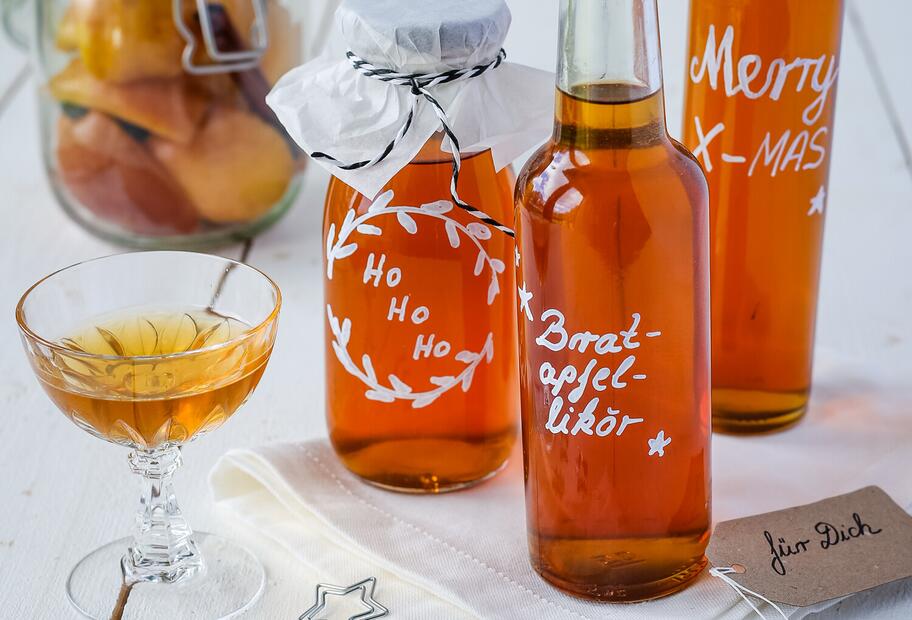 Fruchtiger Bratapfellikör