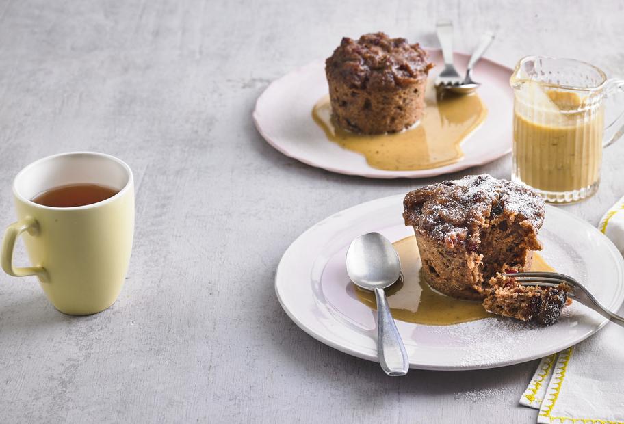 Gewürzpudding mit Butterscotchsoße