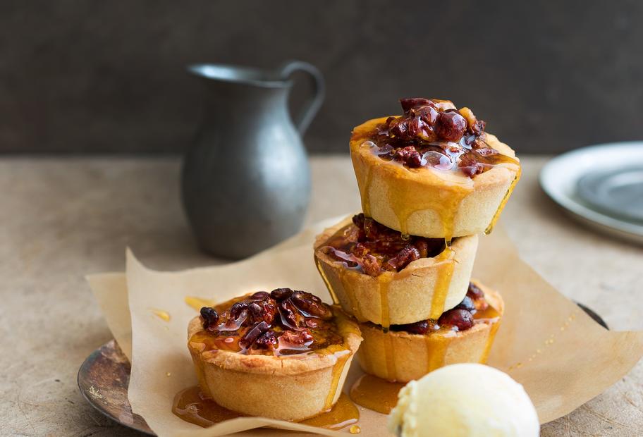 Nussküchlein mit Orangen-Honig