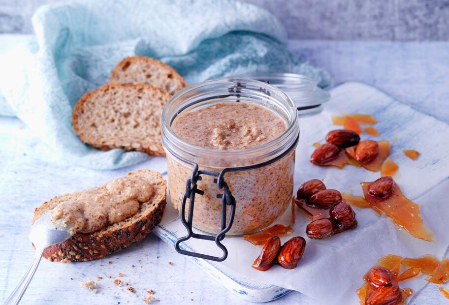 Weihnachtliche Gebrannte-Mandel-Creme