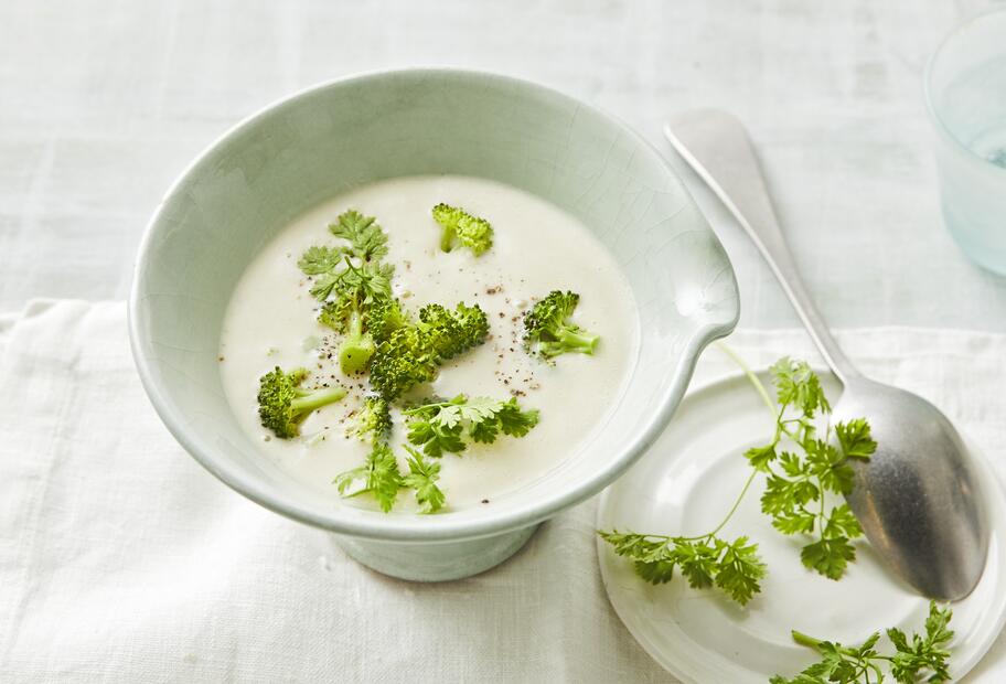 Blumenkohlcremesuppe mit Brokkoli