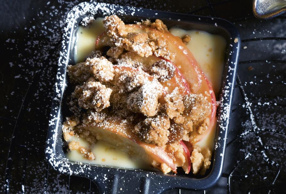 Apple-Crumble im Pfännchen
