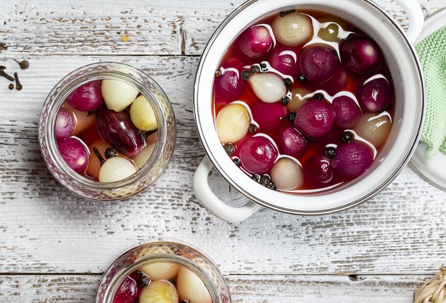 Eingelegte Perlzwiebeln