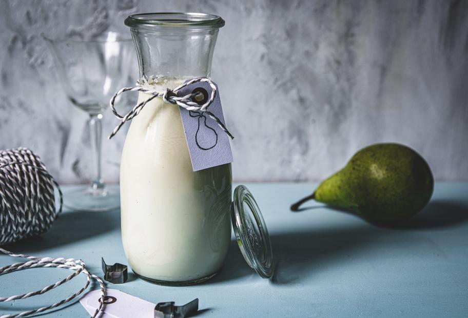 Marzipanlikör mit Birne und Vanille