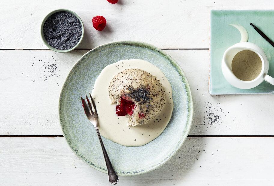 Mini-Germknödel mit Himbeerfüllung